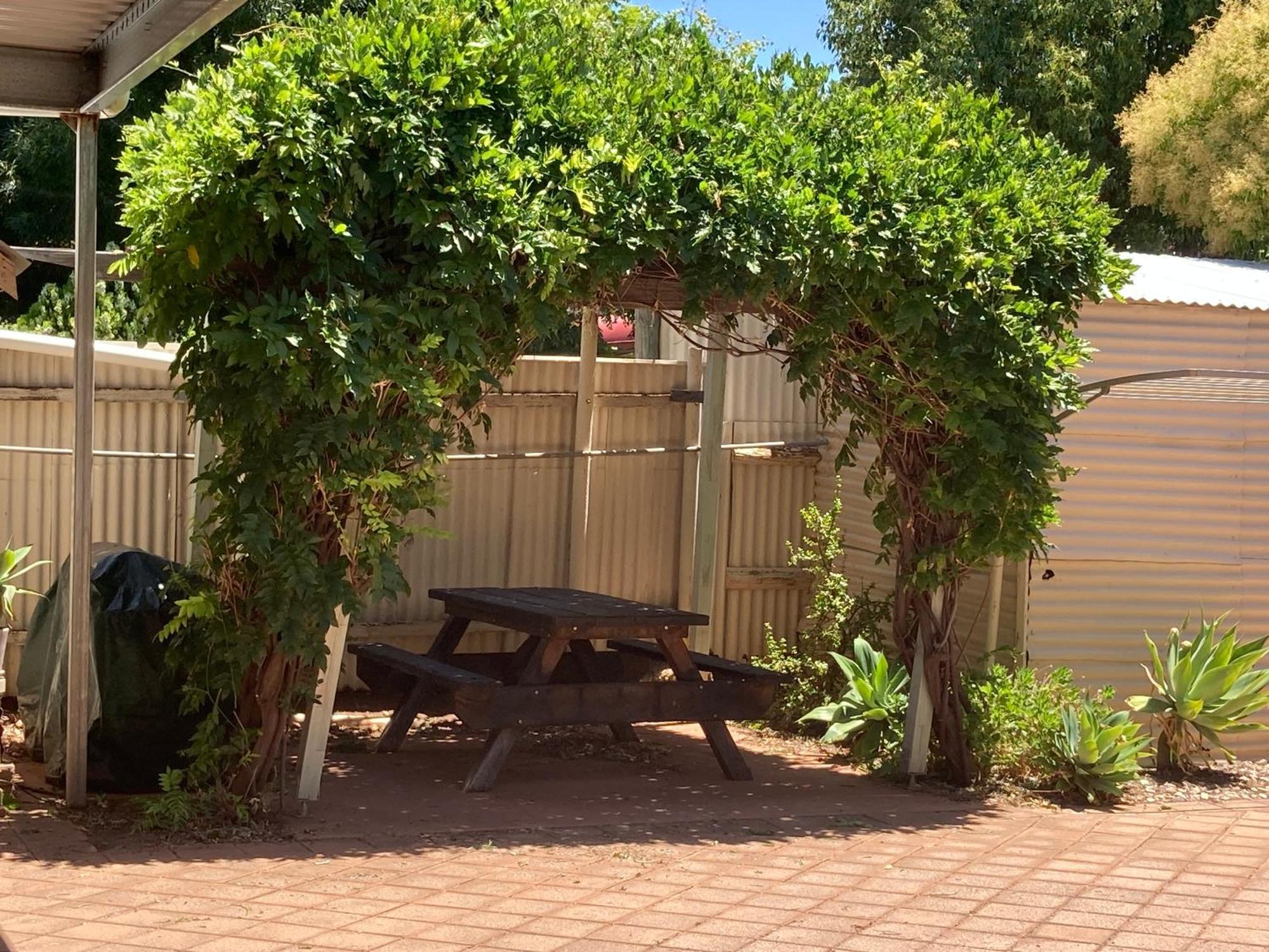 Maeville Cottage Broken Hill Exterior foto